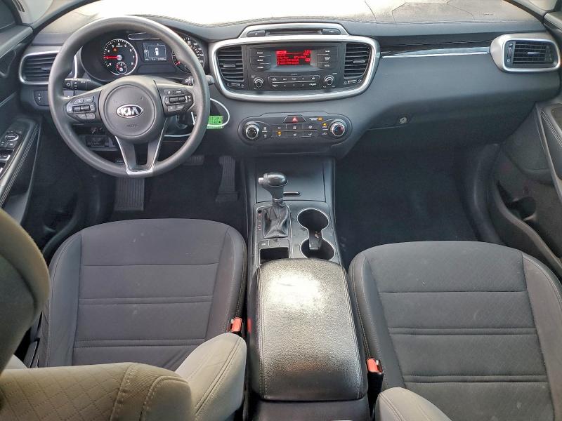 Фото 8 - KIA SORENTO