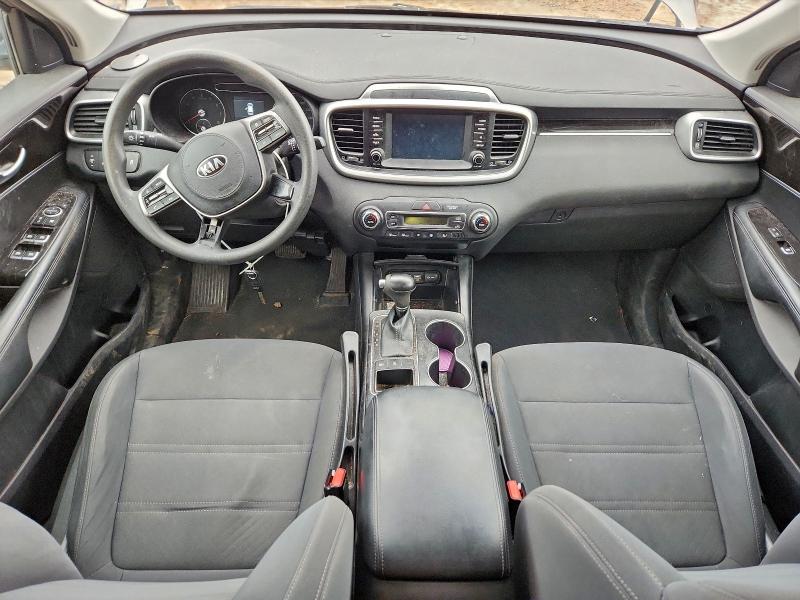 Фото 8 - KIA SORENTO