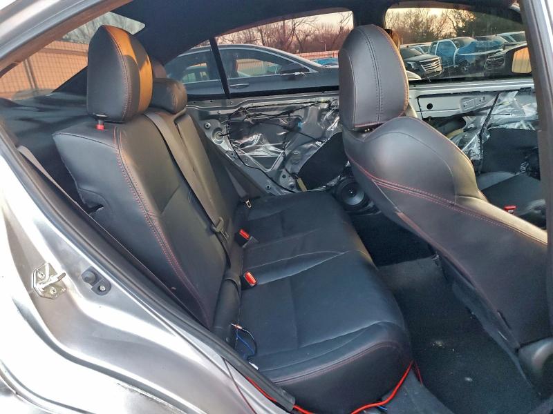 Фото 10 - SUBARU WRX