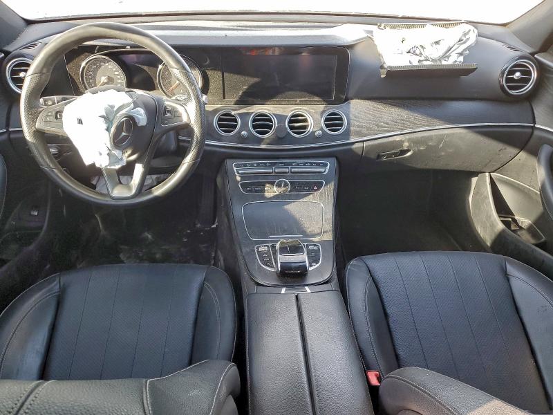 Фото 8 - MERCEDES-BENZ E-CLASS