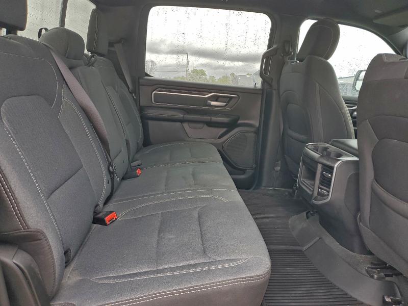 Фото 10 - RAM 1500