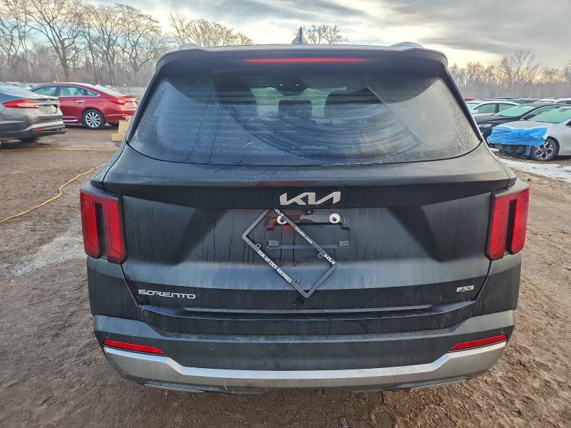 Фото 6 - KIA SORENTO