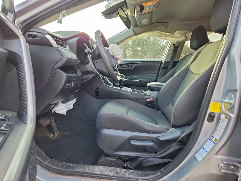 Фото 7 - TOYOTA RAV4