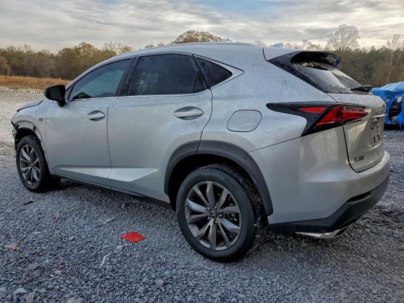 Фото 2 - LEXUS NX