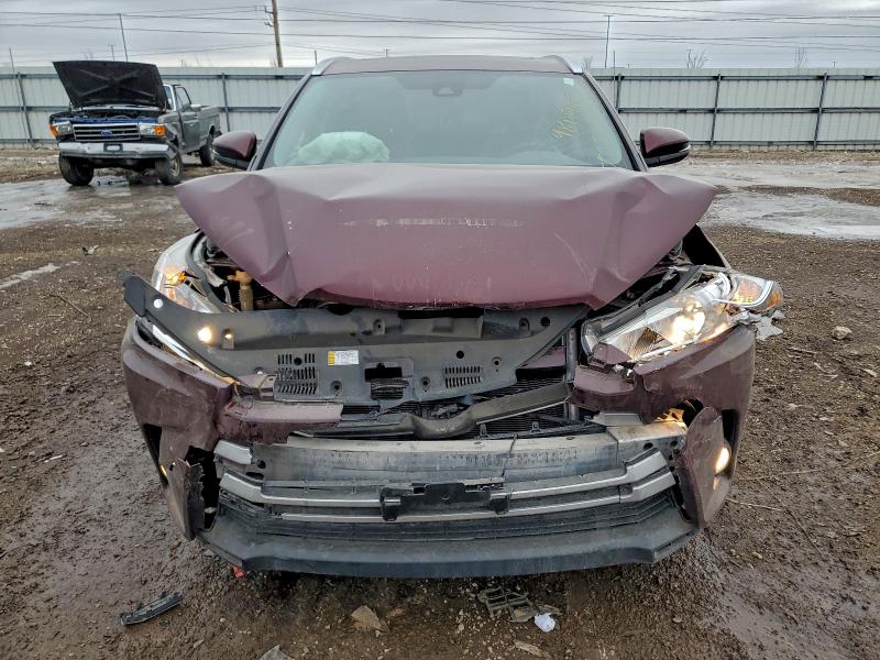 Фото 5 - TOYOTA HIGHLANDER