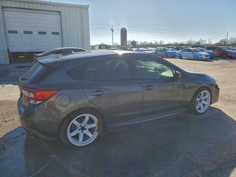 Фото 3 - SUBARU IMPREZA