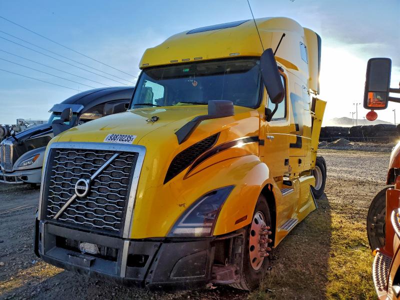 Фото 2 - VOLVO VN