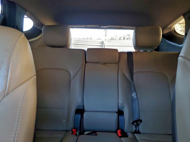 Фото 10 - HYUNDAI SANTA FE