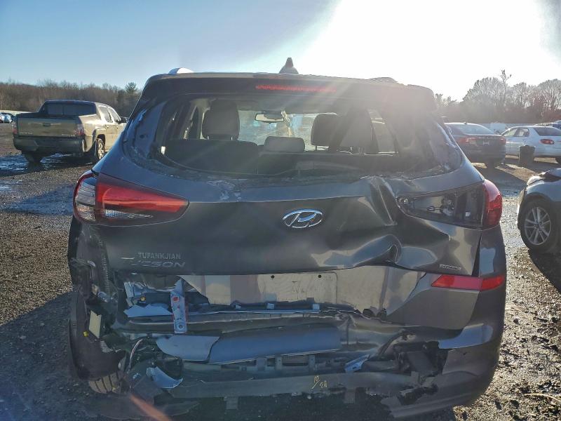 Фото 6 - HYUNDAI TUCSON