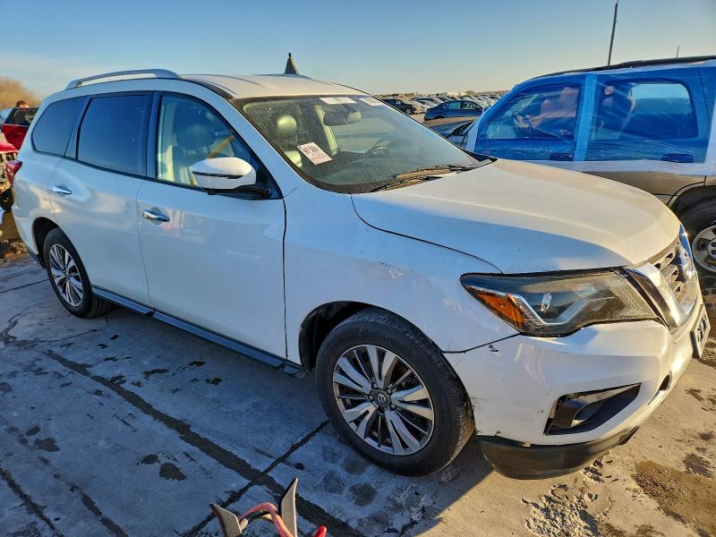 Фото 4 - NISSAN PATHFINDER