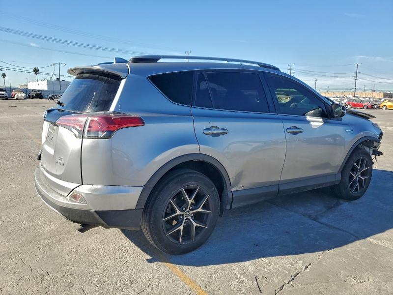 Фото 3 - TOYOTA RAV4