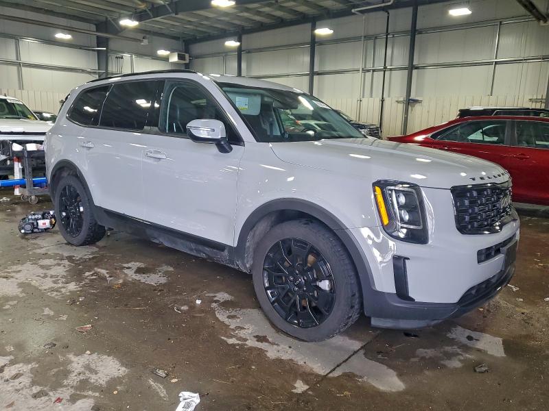 Фото 4 - KIA TELLURIDE