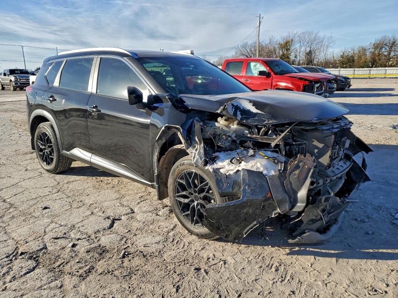 Фото 4 - NISSAN ROGUE