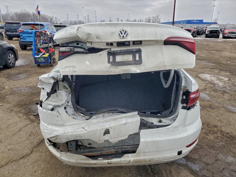 Фото 6 - VOLKSWAGEN JETTA