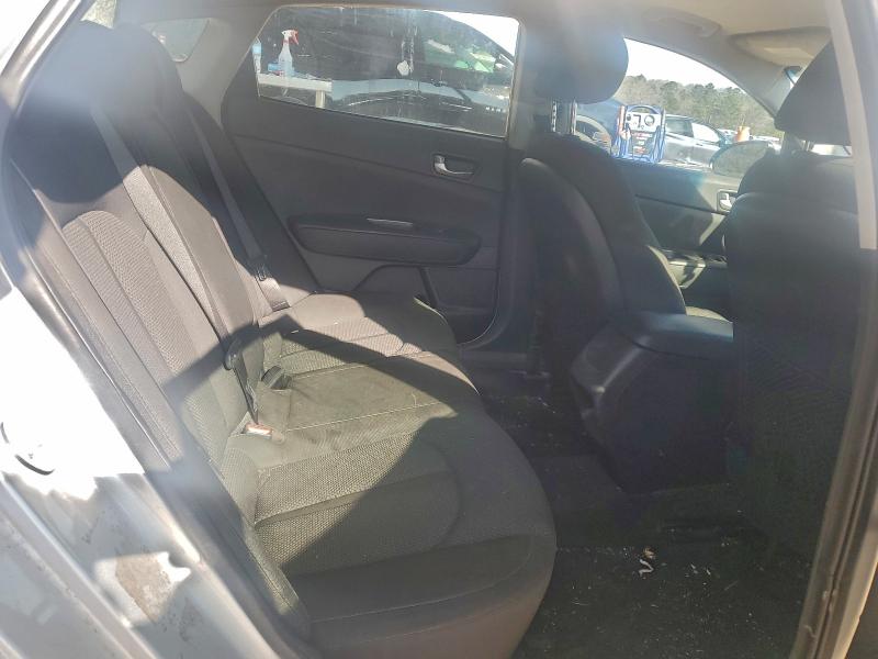 Фото 10 - KIA OPTIMA