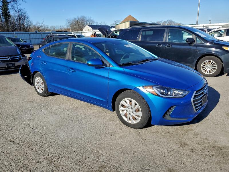 Фото 4 - HYUNDAI ELANTRA