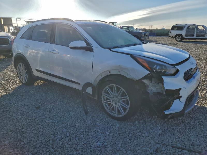 Фото 4 - KIA NIRO