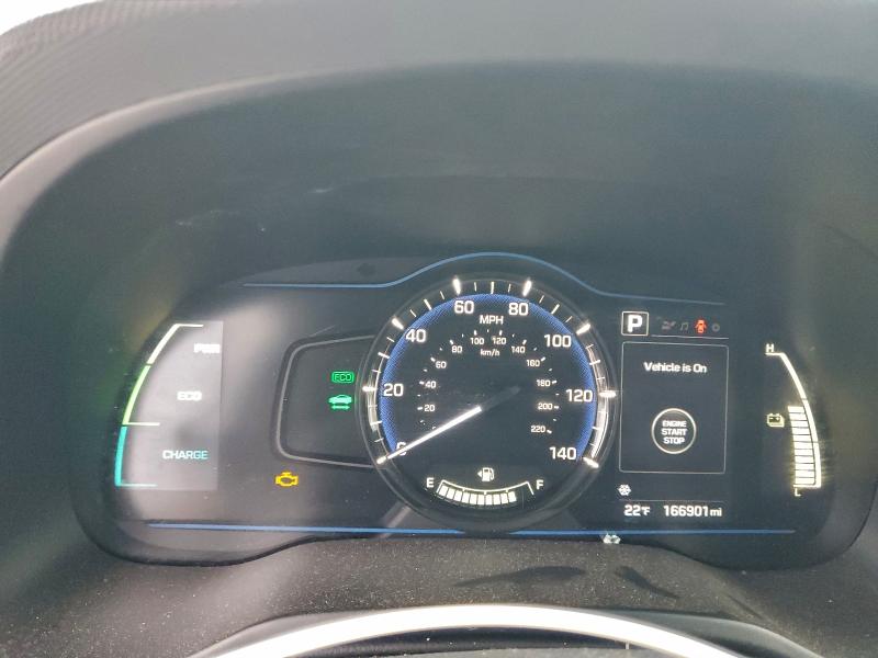 Фото 9 - HYUNDAI IONIQ