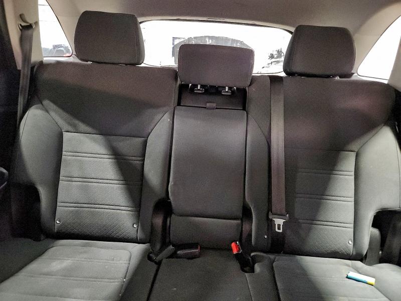 Фото 10 - KIA SORENTO