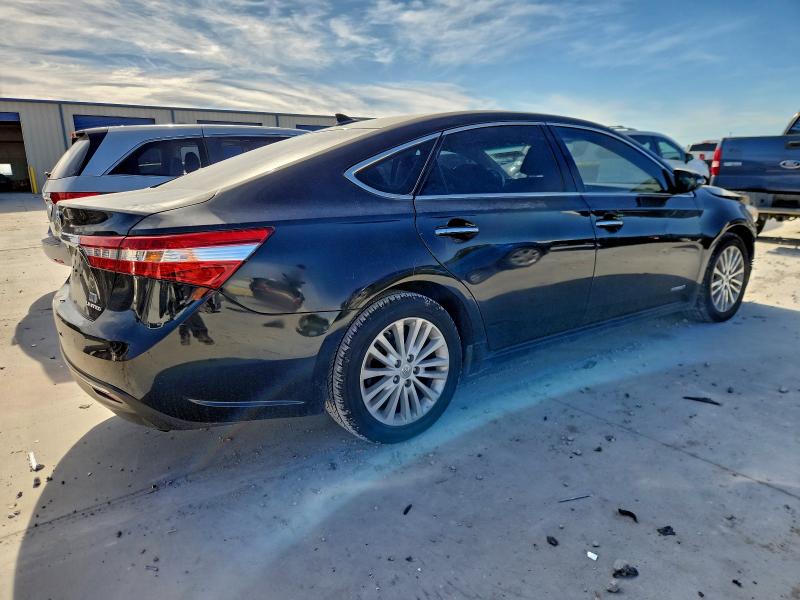 Фото 3 - TOYOTA AVALON