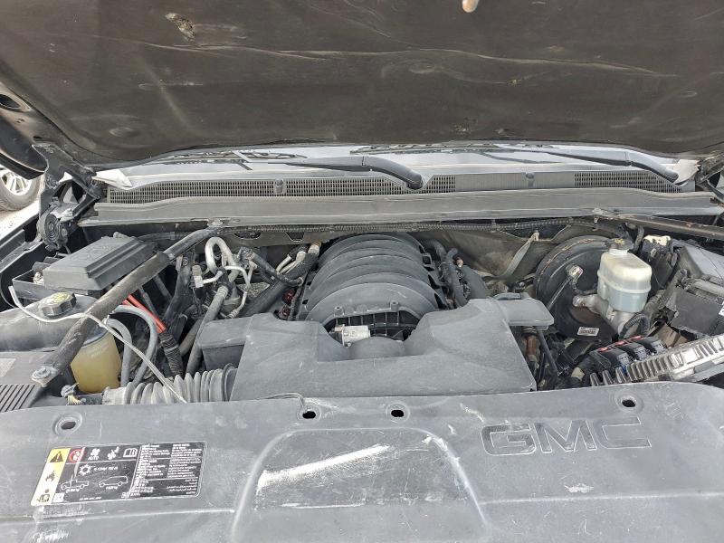 Фото 12 - GMC YUKON