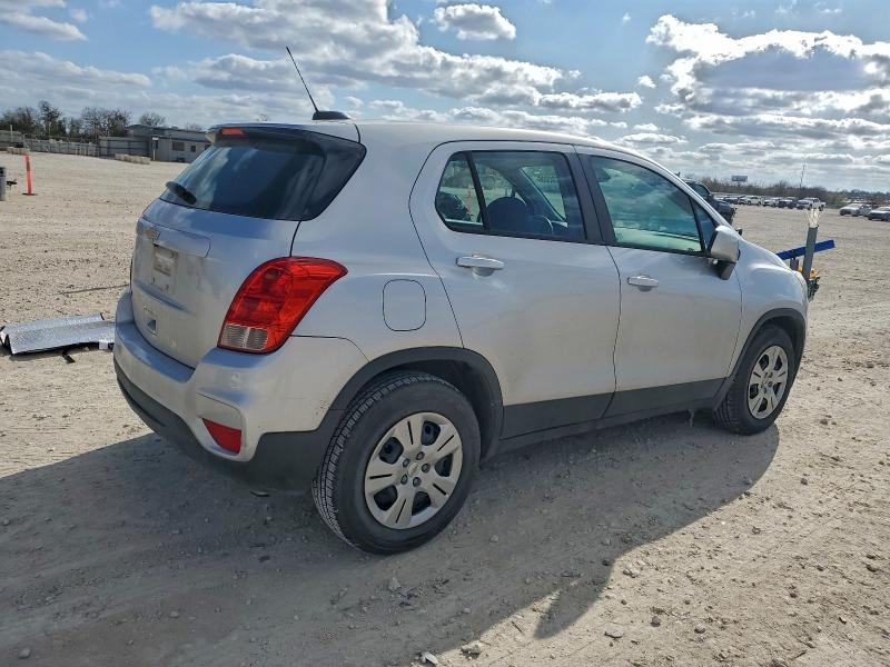 Фото 3 - CHEVROLET TRAX