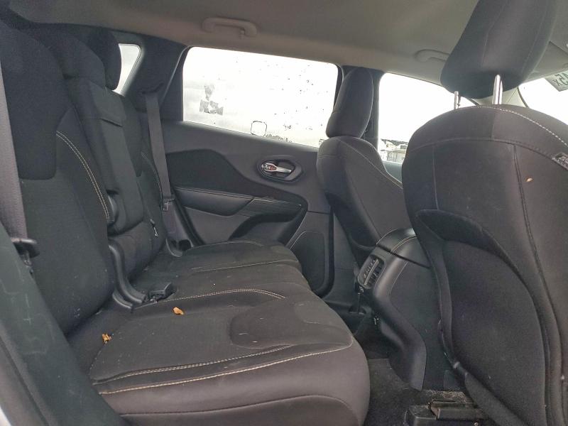 Фото 11 - JEEP GRAND CHER