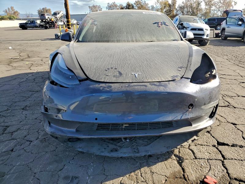Фото 5 - TESLA MODEL 3