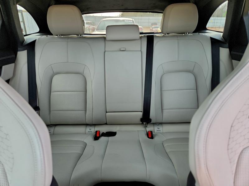 Фото 10 - JAGUAR F-PACE