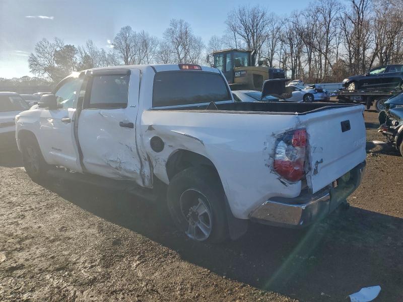Фото 2 - TOYOTA TUNDRA