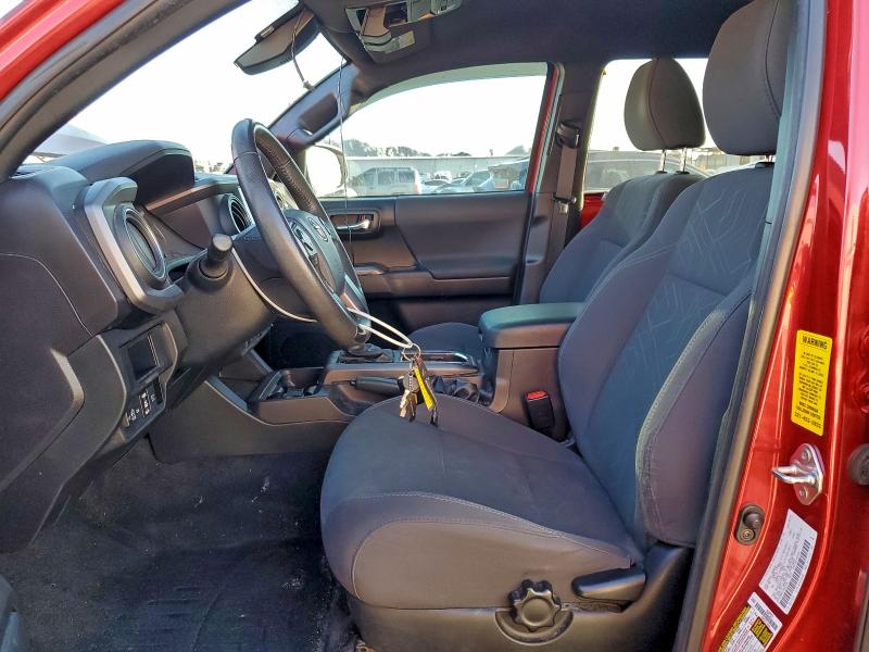 Фото 7 - TOYOTA TACOMA