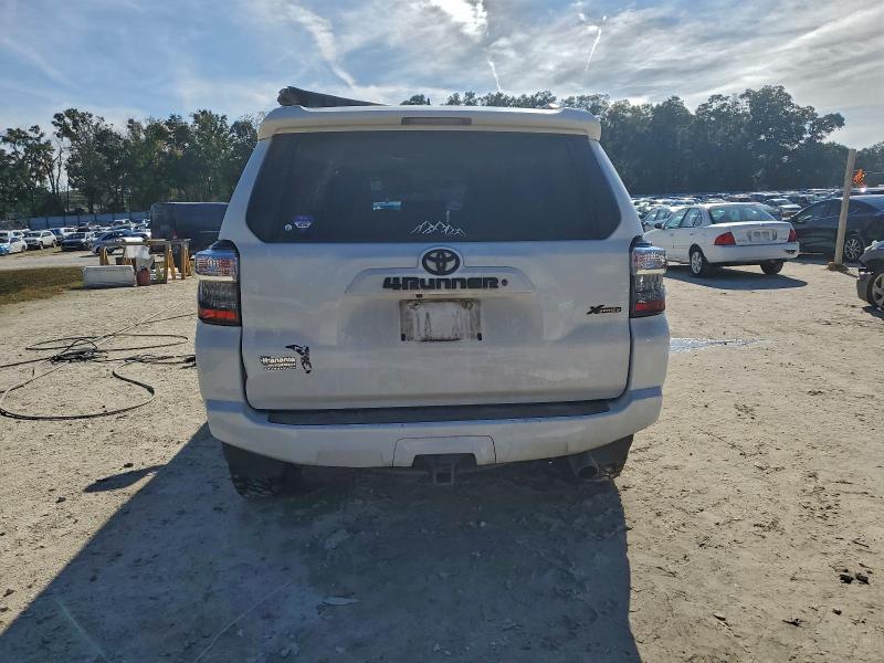 Фото 6 - TOYOTA 4RUNNER