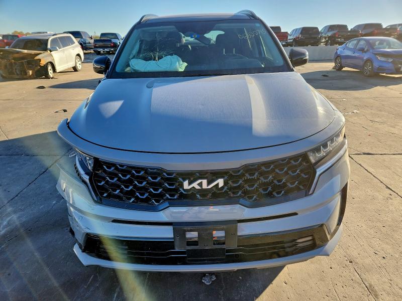 Фото 5 - KIA SORENTO