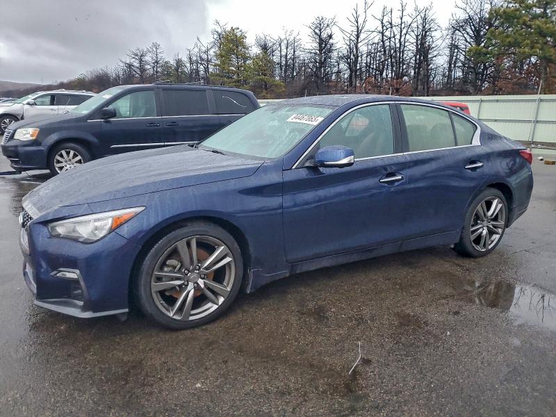 Фото 1 - INFINITI Q50