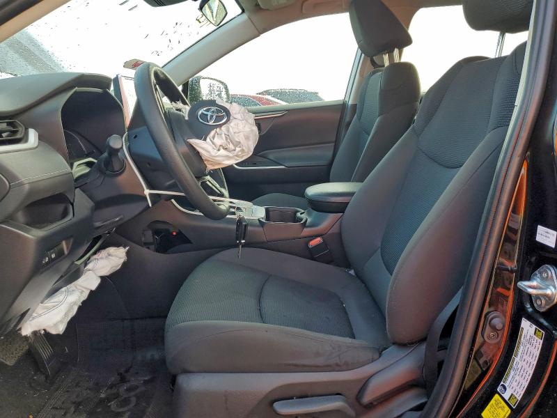 Фото 7 - TOYOTA RAV4