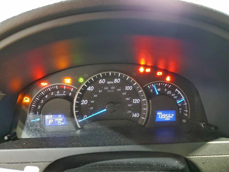 Фото 9 - TOYOTA CAMRY