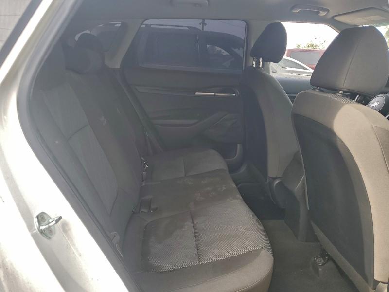 Фото 11 - KIA SELTOS