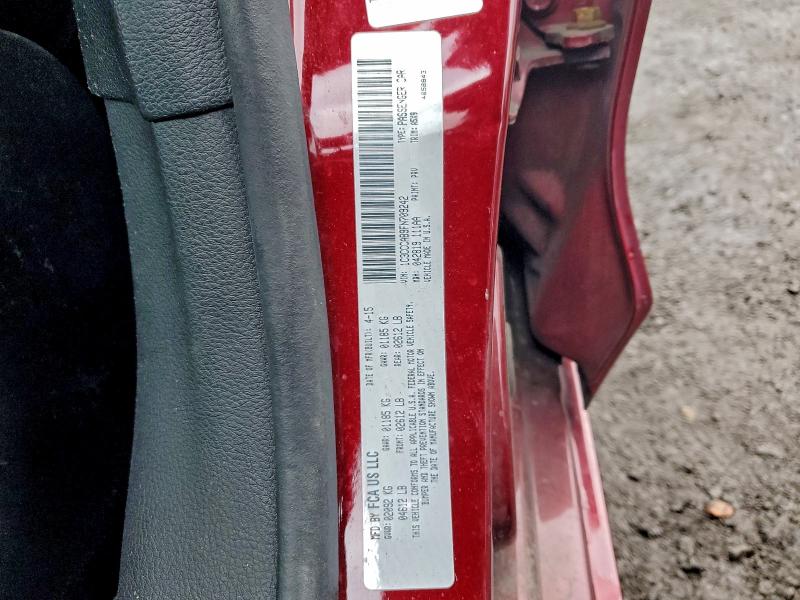 Фото 12 - CHRYSLER 200