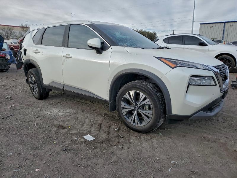 Фото 4 - NISSAN ROGUE