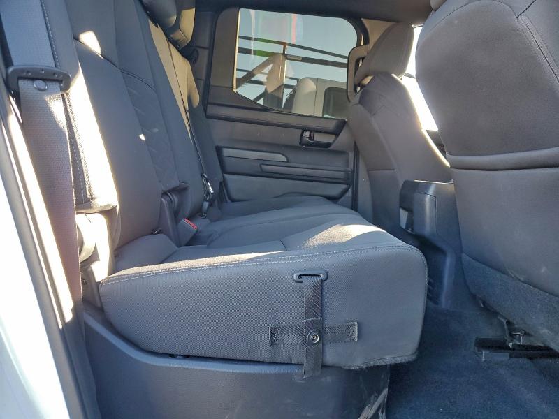 Фото 10 - TOYOTA TACOMA