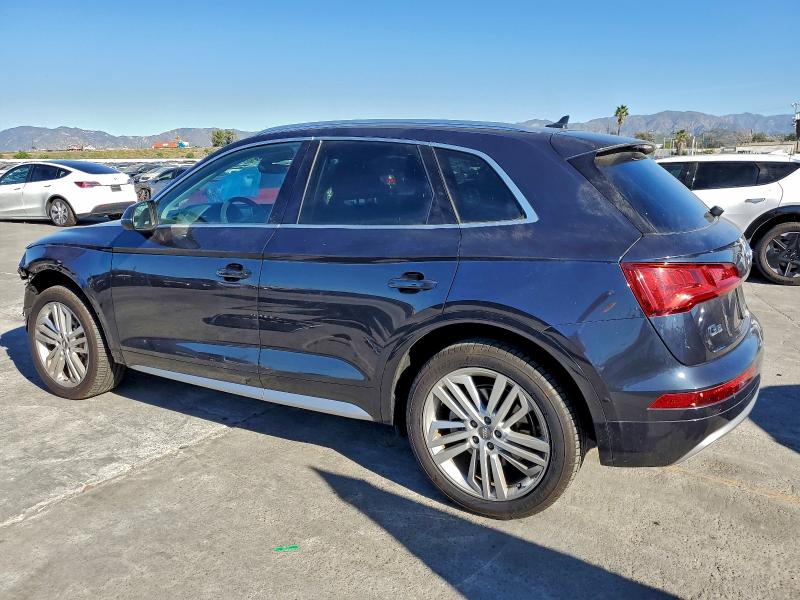 Фото 2 - AUDI Q5