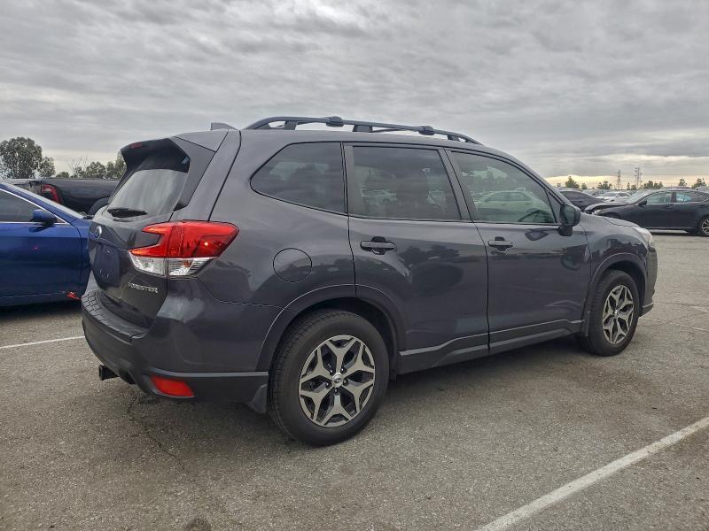 Фото 3 - SUBARU FORESTER