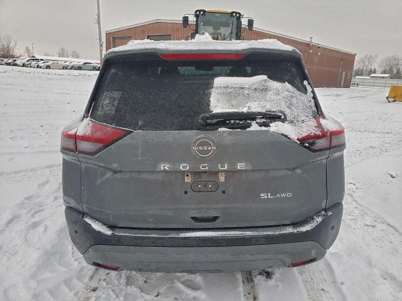 Фото 6 - NISSAN ROGUE