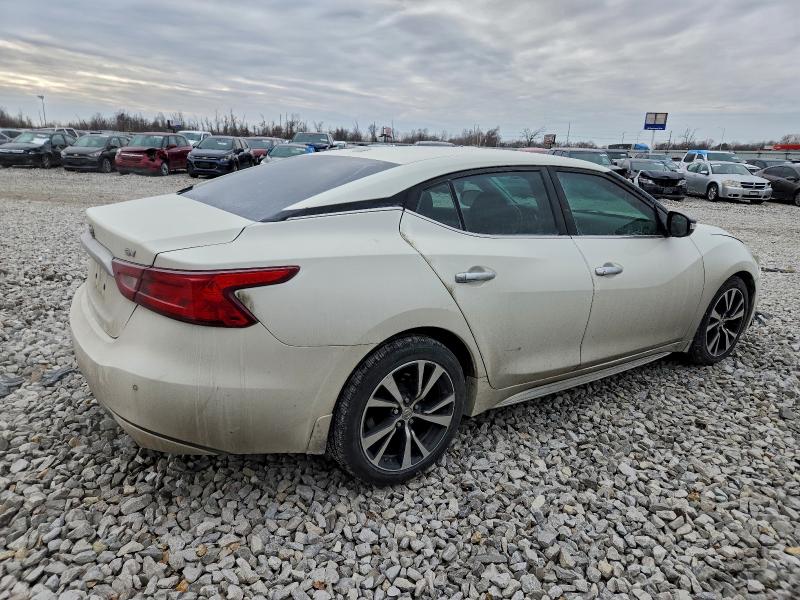 Фото 3 - NISSAN MAXIMA