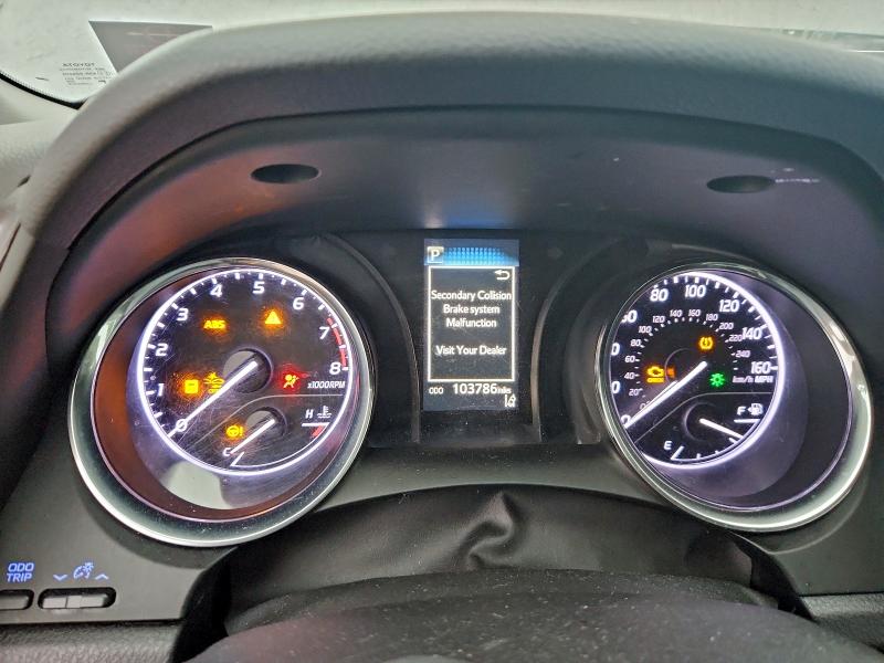 Фото 9 - TOYOTA CAMRY