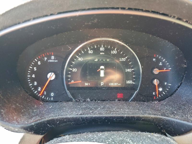 Фото 9 - KIA SORENTO