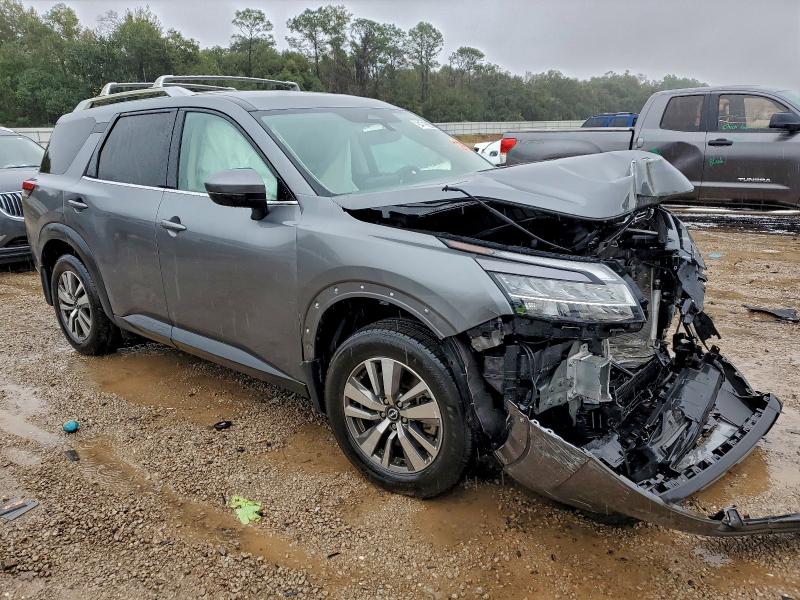 Фото 4 - NISSAN PATHFINDER