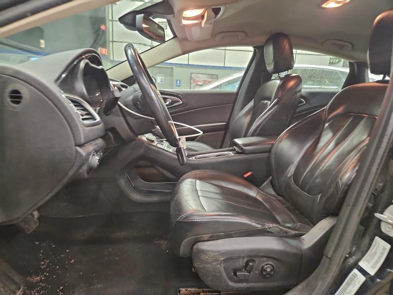 Фото 7 - CHRYSLER 200