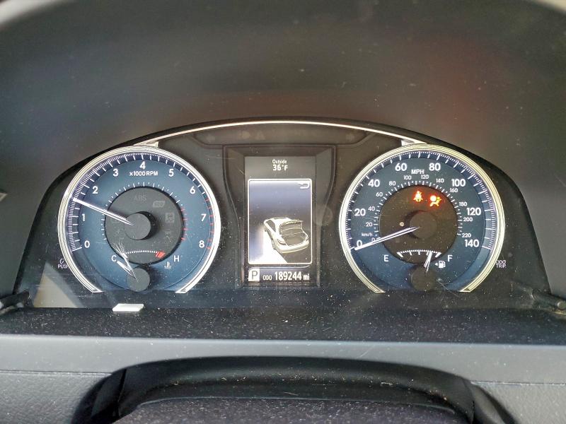 Фото 9 - TOYOTA CAMRY