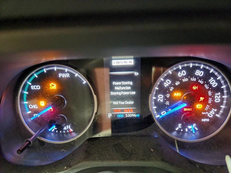 Фото 9 - TOYOTA RAV4